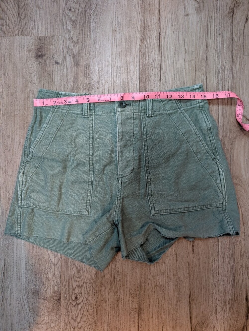 Gap Utility Short - Picture 6 of 8